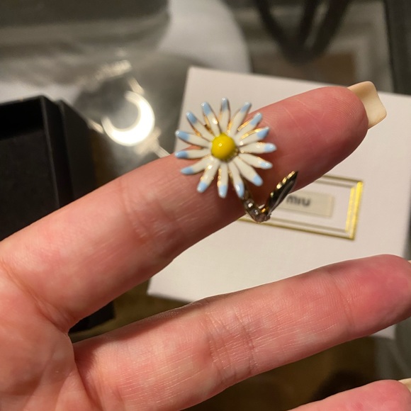 MIU MIU - 🌼 Daisy Fruit Crystal Ring - Picture 4 of 9